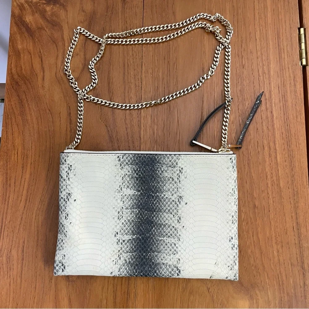 EUC Coach Snakeskin Leather Crossbody Bag‎